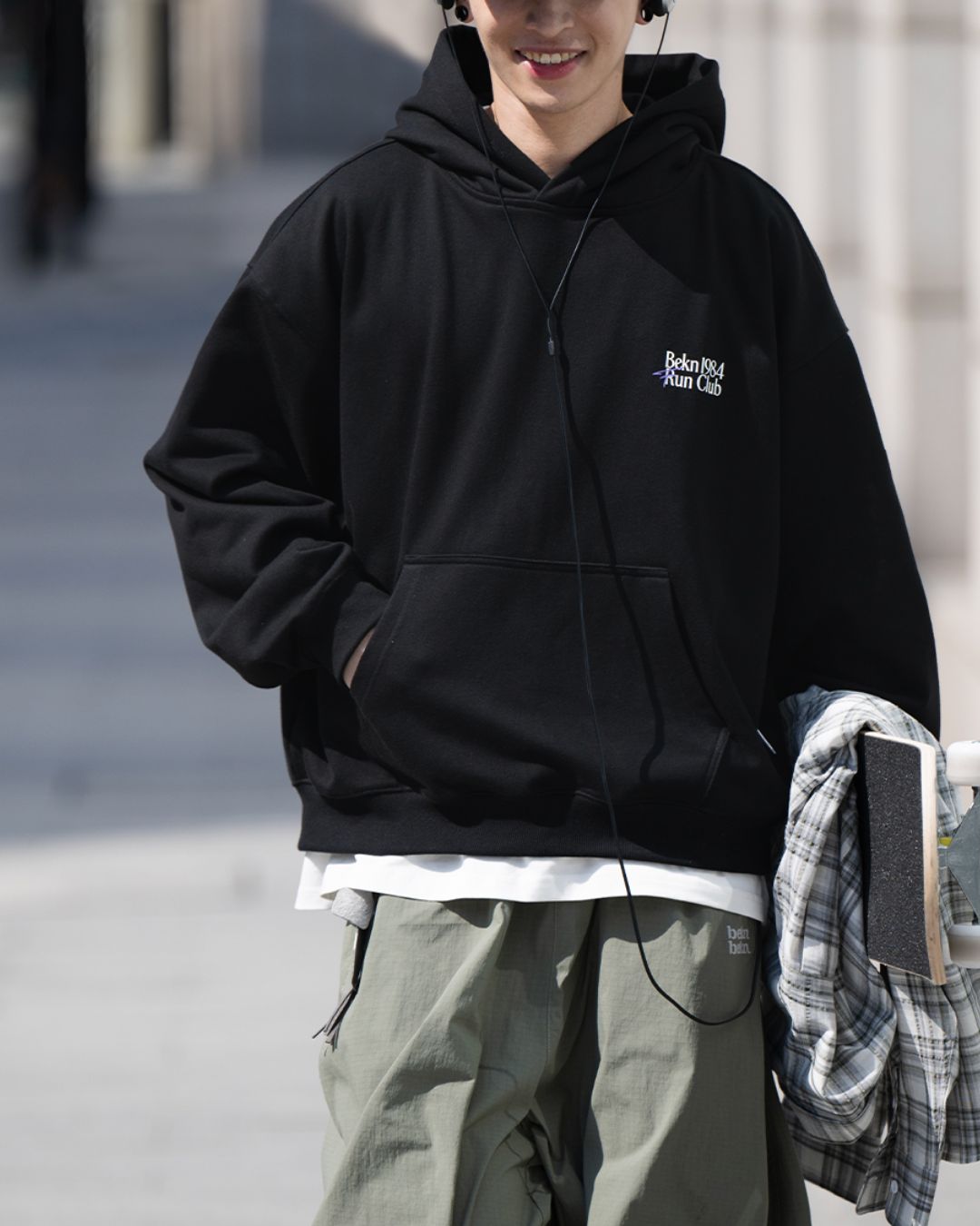 Relaxing Logo Print Hoodie　HD077