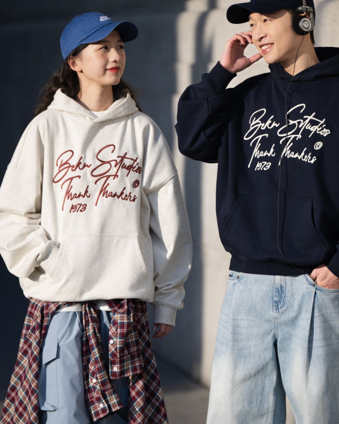 Letter Embroidered Hoodie　HD071