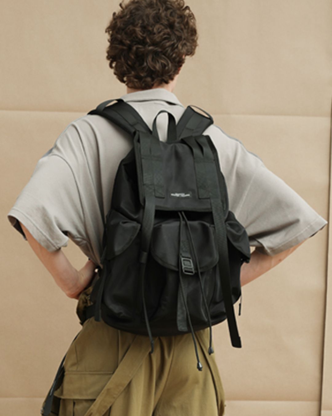 Multi-pocket Backpack　BG016