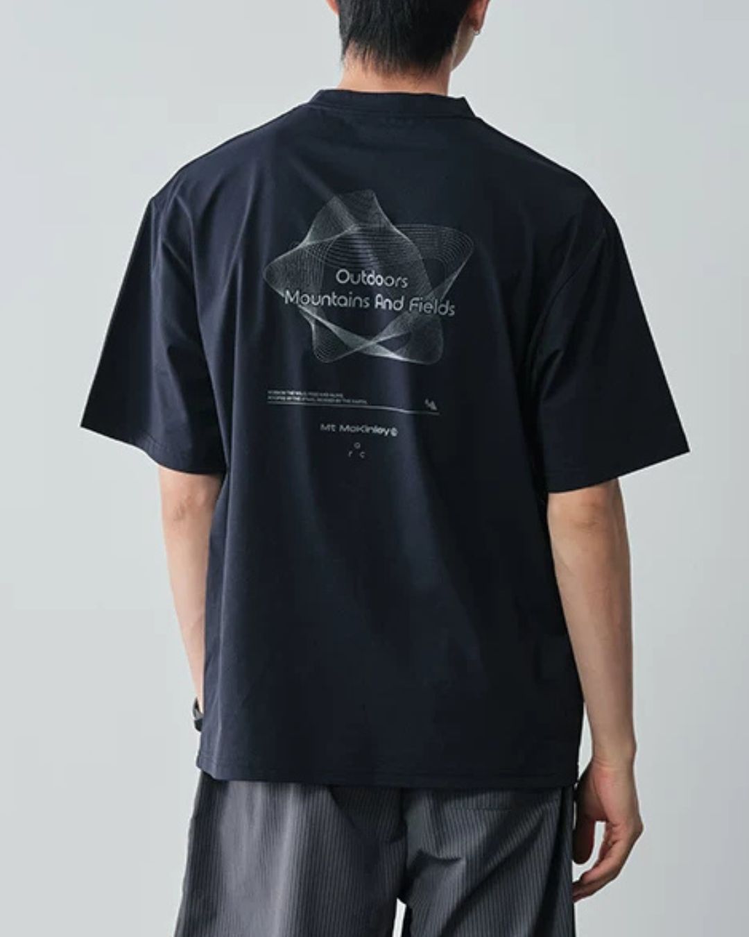 Starburst Graphic T-Shirt　ST207