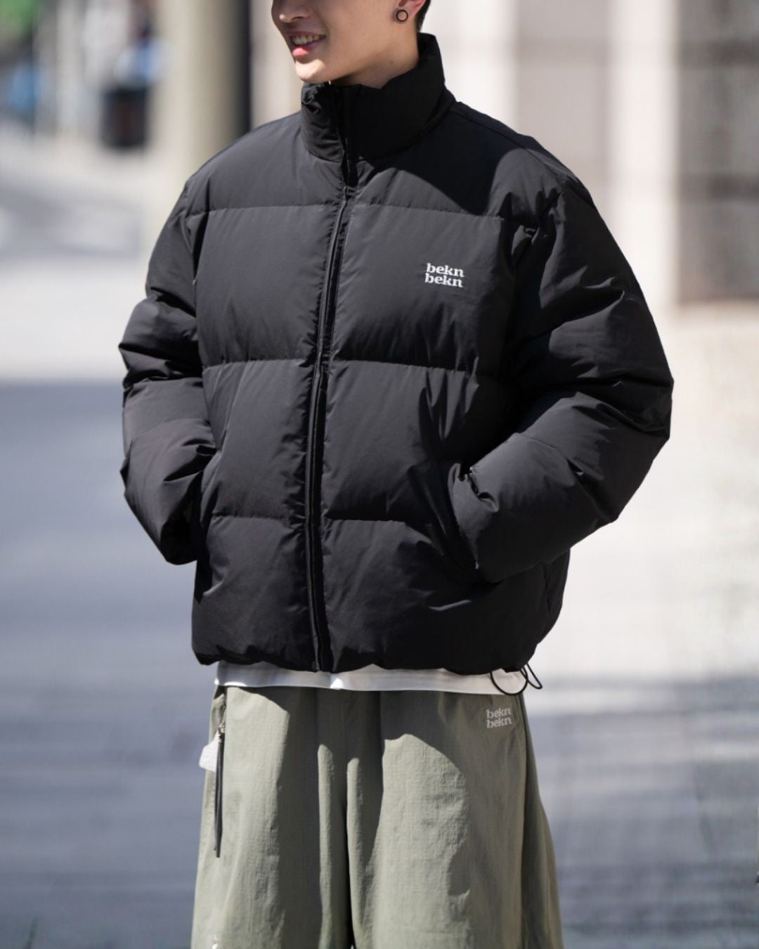 【10日以内お届け】Stand Collar Logo Down　DW019