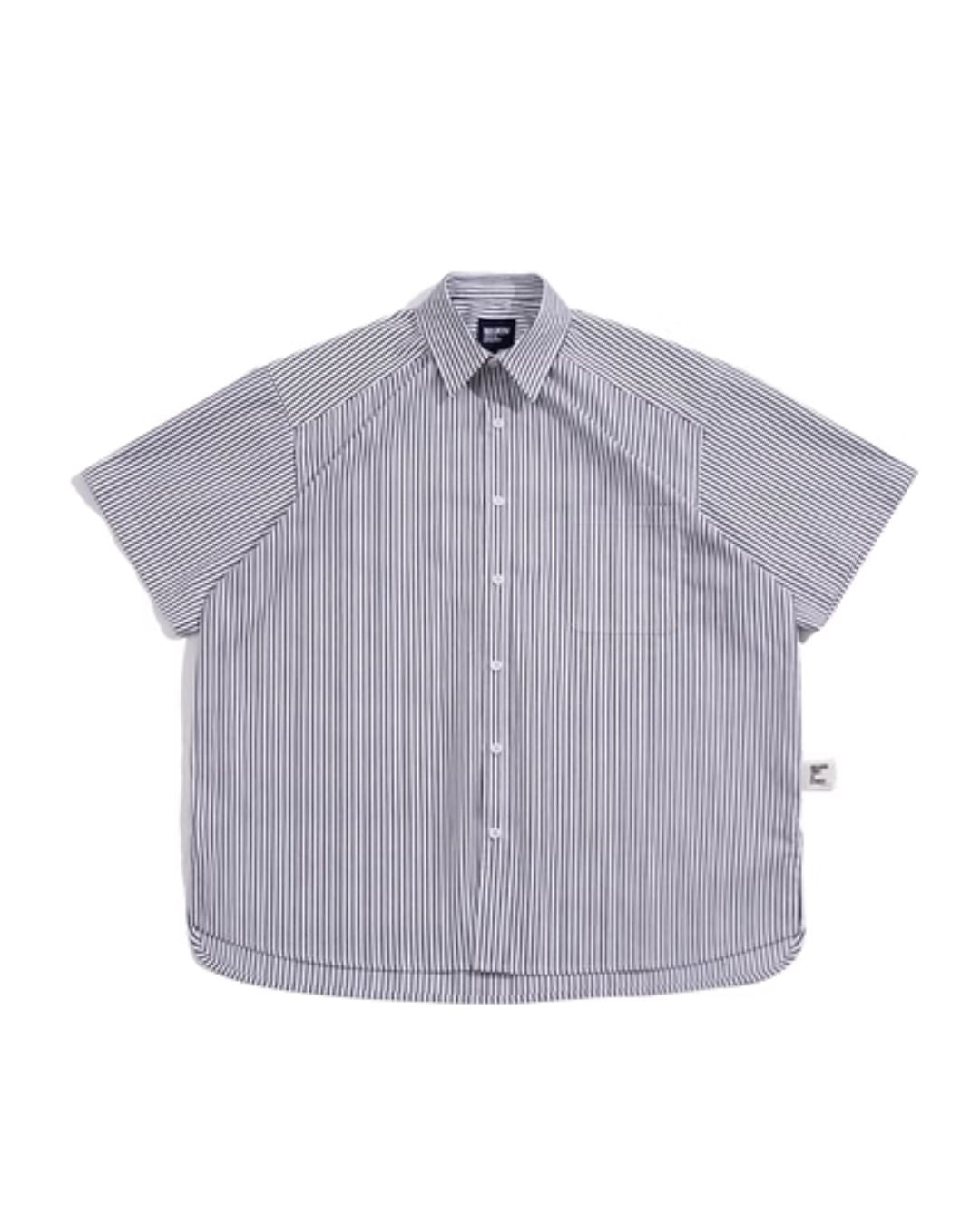 【一部カラー 一週間以内に発送】Relaxed Striped Shirt　SS016